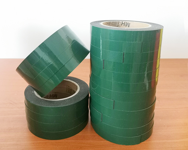 Dickes Schaumstoffband