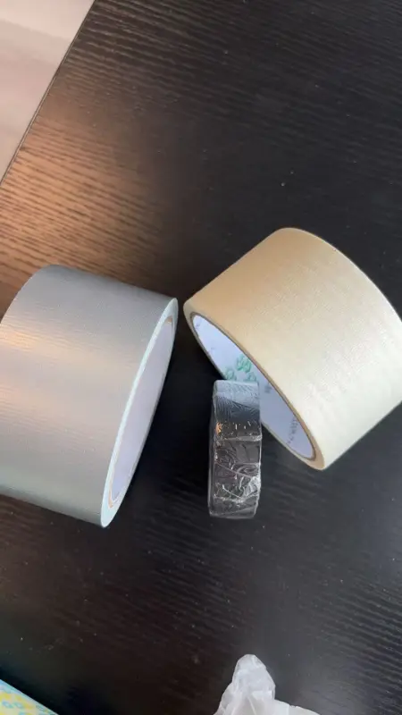 Häufig verwendete selbstklebende Materialien und ihre Eigenschaften