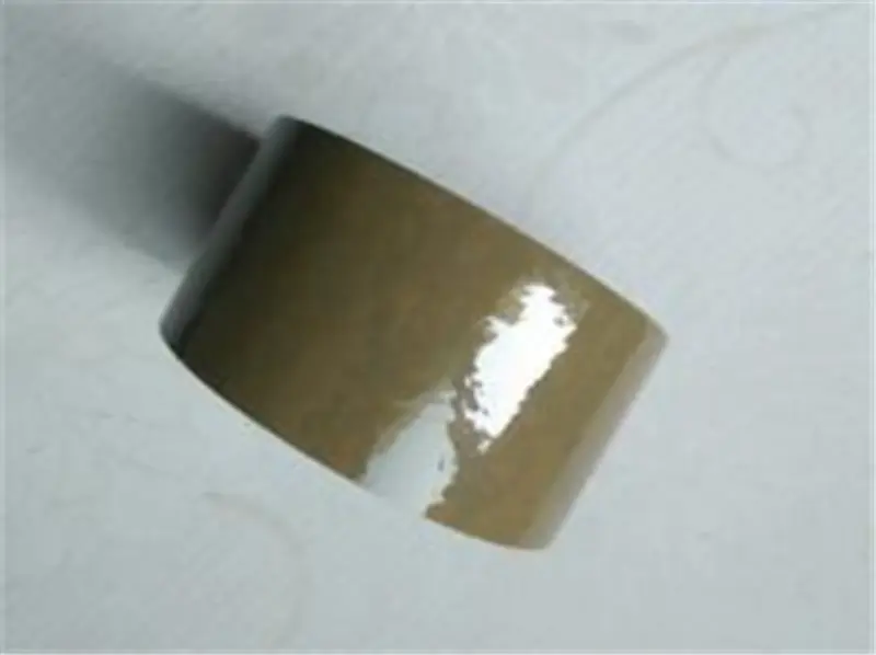 Detaillierte Analyse von Bandsubstraten und Klebstofftypen